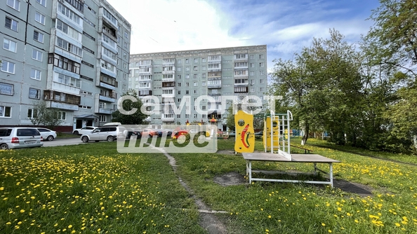 
   Продам 3-комнатную, 64 м², Строителей б-р, 52А

. Фото 25.