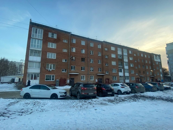 
   Продам 2-комнатную, 46.7 м², Аллейная ул, 9Б

. Фото 8.