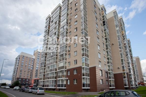 
   Продам 1-комнатную, 32 м², Строителей б-р, 63

. Фото 32.