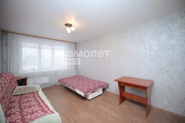 
   Продам 1-комнатную, 23 м², Строителей б-р, 52

. Фото 6.