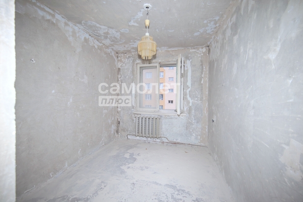 
  Продается 4-комн. квартира, 61.4 м², Строителей б-р, д. 25б
. Фото 12.