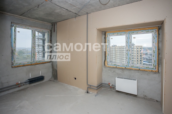 
   Продам 2-комнатную, 50.8 м², Строителей б-р, 69а

. Фото 21.