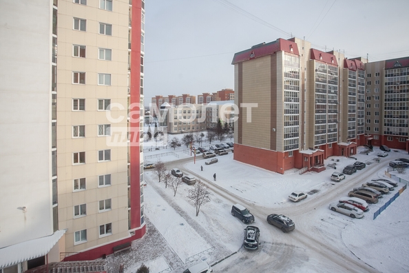 
   Продам 3-комнатную, 77.9 м², Юрия Двужильного ул, 32б

. Фото 25.