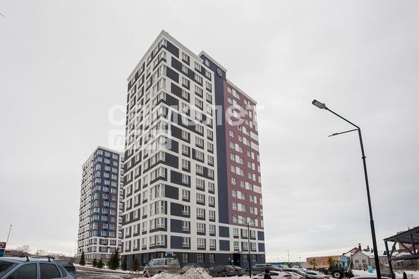 
   Продам 2-комнатную, 63.7 м², Линия 1-я ул, 24а

. Фото 1.