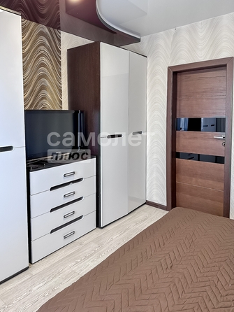 
   Продам 2-комнатную, 52.3 м², Чекмарева ул, 13

. Фото 1.