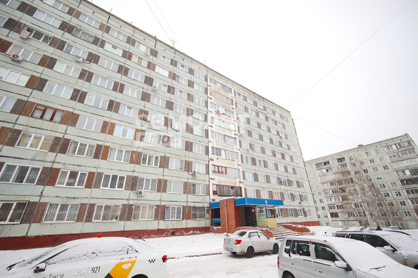 
   Продам 1-комнатную, 16.6 м², Строителей б-р, 56/2

. Фото 13.