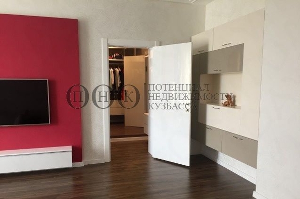 
   Продам 3-комнатную, 84 м², Ленина пр-кт, 138б

. Фото 3.