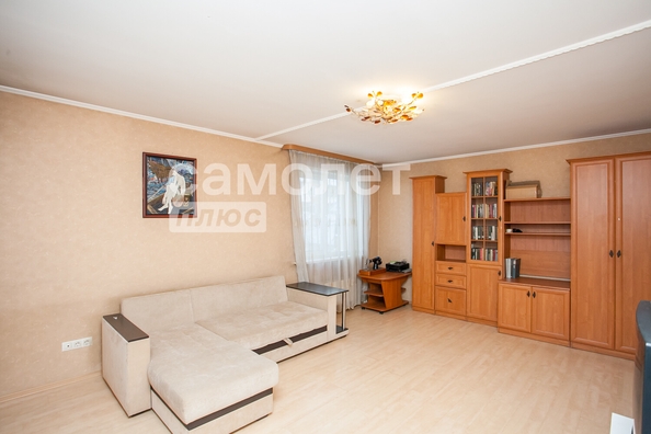 
   Продам 1-комнатную, 53.5 м², Свободы ул, 15

. Фото 1.