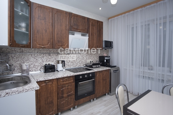 
  Продается 1-комн. квартира, 46.8 м², Шахтеров пр-кт, д. 74
. Фото 4.