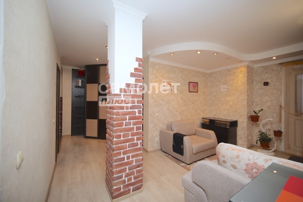 
  Продается 2-комн. квартира, 56.3 м², Дружбы ул, д. 3
. Фото 8.