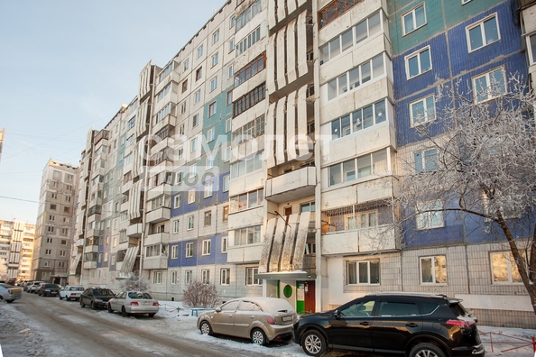 
   Продам 4-комнатную, 75.7 м², Молодежный пр-кт, 15

. Фото 28.