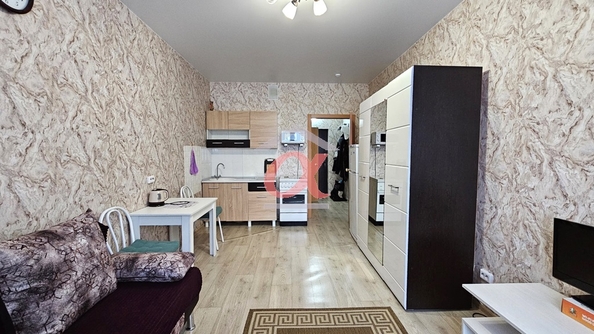 
   Продам 1-комнатную, 24.4 м², Строителей б-р, 67а

. Фото 1.