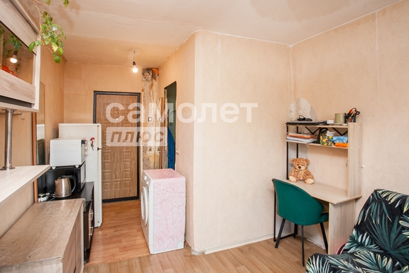 
   Продам 1-комнатную, 16.9 м², Строителей б-р, 13

. Фото 3.