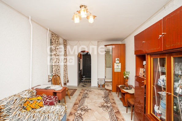 
   Продам 1-комнатную, 22.8 м², Строителей б-р, 56/2

. Фото 3.