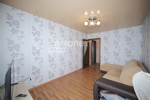 
   Продам 1-комнатную, 31 м², Солнечный мкр, 4б

. Фото 4.