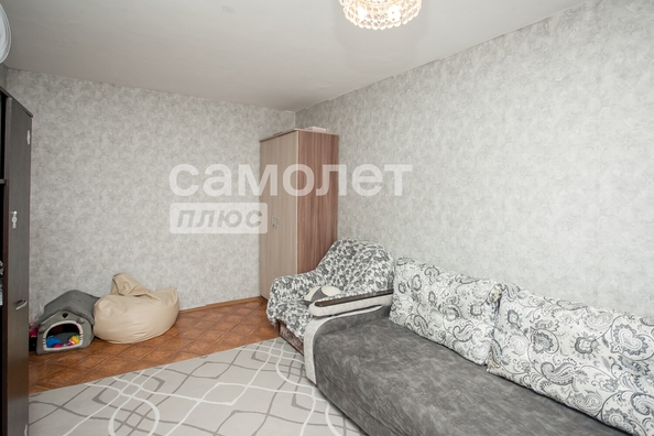 
   Продам 2-комнатную, 44.3 м², Строителей б-р, 46б

. Фото 4.