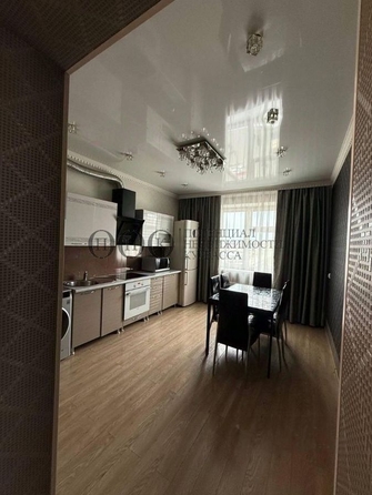 
   Продам 2-комнатную, 66.5 м², Гагарина ул, 47

. Фото 4.