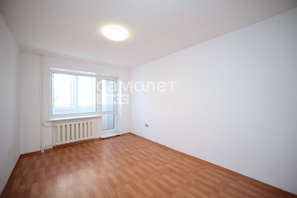 
   Продам 2-комнатную, 39.5 м², Юрия Смирнова ул, 18

. Фото 2.