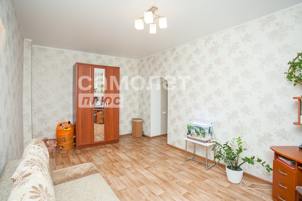 
   Продам 2-комнатную, 36 м², Дзержинского ул, 16А

. Фото 3.