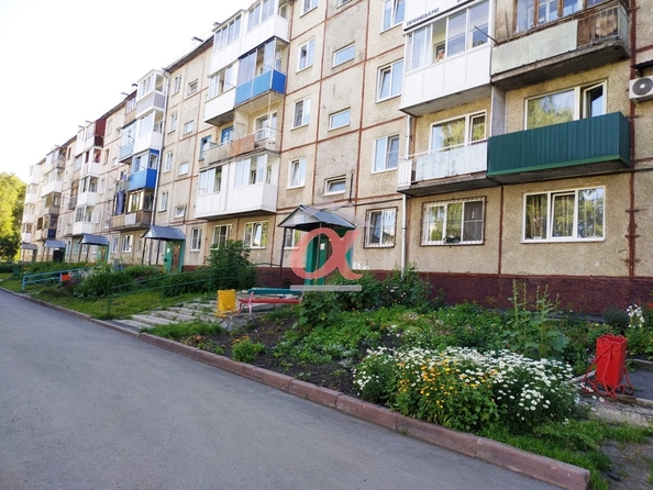 
   Продам 3-комнатную, 47 м², Строителей б-р, 27б

. Фото 24.