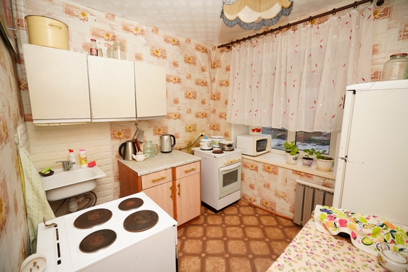 
   Продам 1-комнатную, 30.5 м², 30 лет Победы ул, 76

. Фото 4.