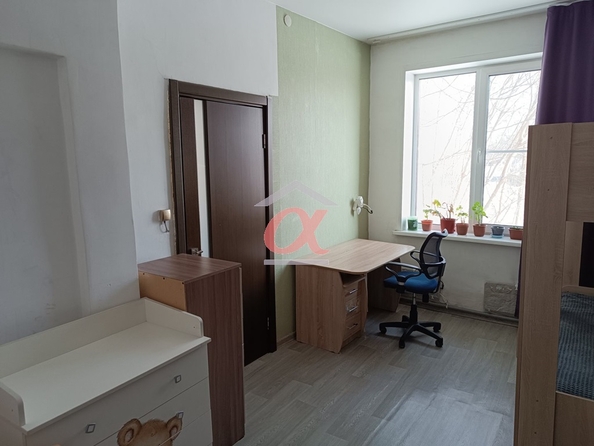 
   Продам 3-комнатную, 57 м², Славы ул, 19

. Фото 11.