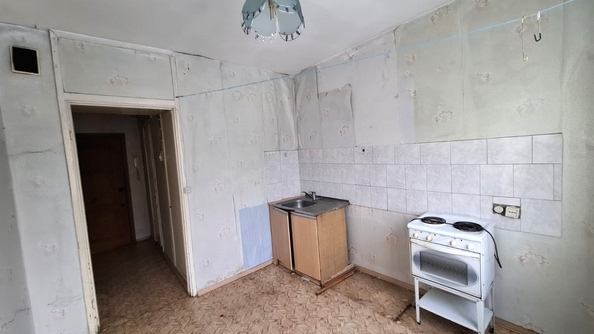 
   Продам 1-комнатную, 35.1 м², Сибиряков-Гвардейцев ул, 328А

. Фото 2.