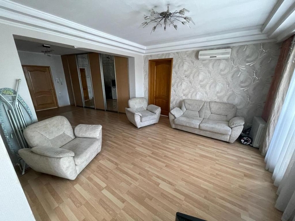 
   Продам 4-комнатную, 132 м², Кузнецкстроевский  пр-кт, 34а

. Фото 2.