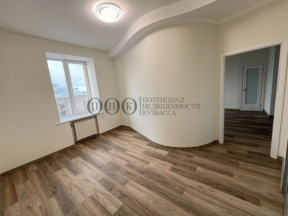 
   Продам 2-комнатную, 56 м², Весенняя ул, 14

. Фото 8.