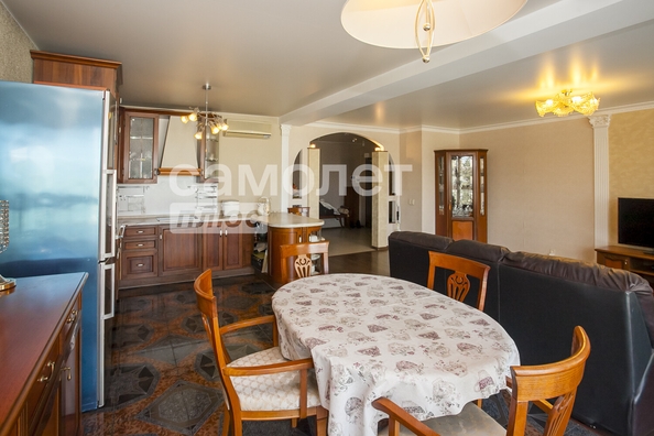 
  Продается 3-комн. квартира, 120.8 м², Строителей б-р, д. 28/1
. Фото 10.