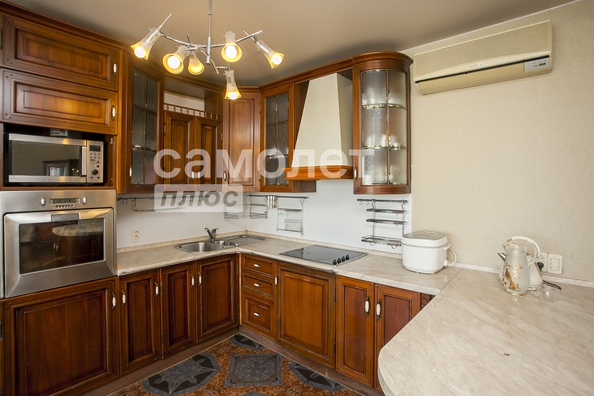 
  Продается 3-комн. квартира, 120.8 м², Строителей б-р, д. 28/1
. Фото 8.