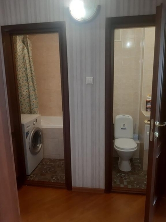 
  Сдам в аренду 3-комнатную квартиру, 59 м², Новокузнецк

. Фото 2.