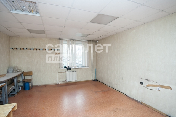 
  Сдается офис, 190 м², Молодежный пр-кт, д. 3а
. Фото 6.