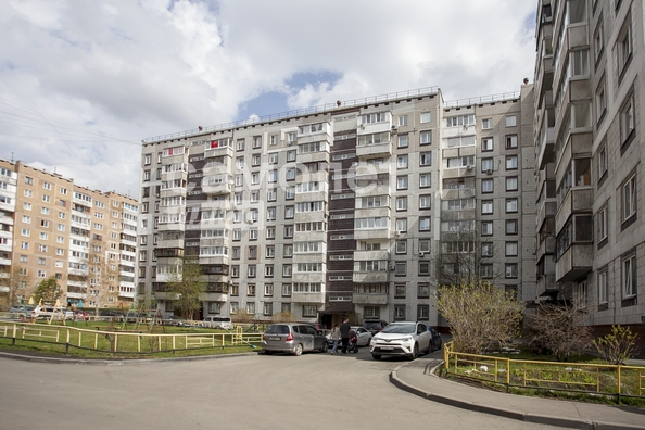 
   Продам 5-комнатную, 103.5 м², Молодежный пр-кт, 8

. Фото 35.