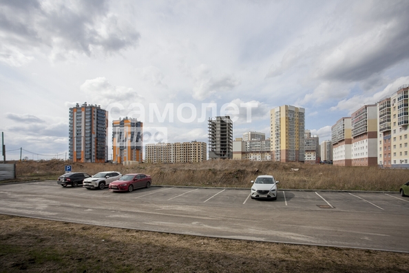 
   Продам 1-комнатную, 27.1 м², Строителей б-р, 73а

. Фото 12.