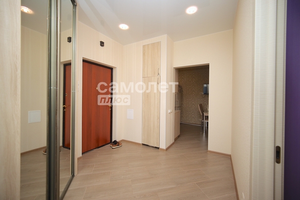 
   Продам 3-комнатную, 65.2 м², Кедровый б-р, 4

. Фото 3.