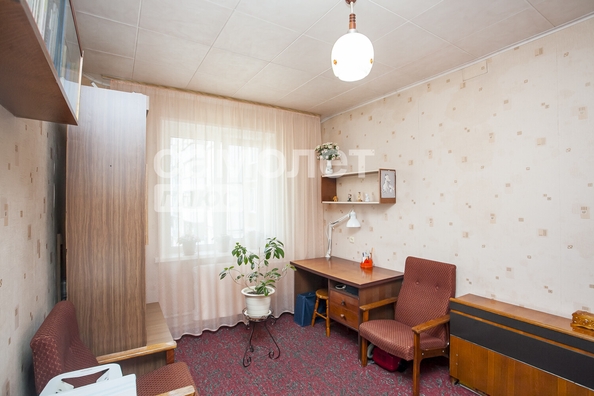 
   Продам 3-комнатную, 65.2 м², Космическая ул, 4/1

. Фото 3.