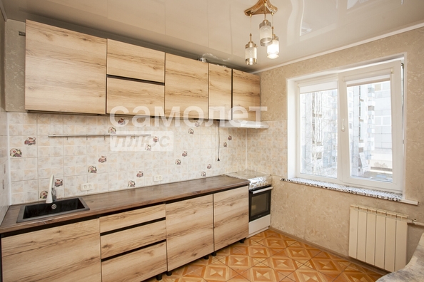 
   Продам 3-комнатную, 70 м², Молодежный пр-кт, 9/1

. Фото 10.