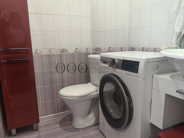 
   Продам 3-комнатную, 58 м², Линия 1-я ул, 2

. Фото 19.