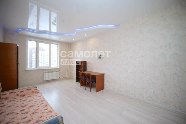 
  Продается 2-комн. квартира, 80 м², Шахтеров пр-кт, д. 62Б
. Фото 4.