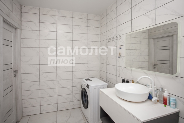 
   Продам 2-комнатную, 50 м², Строителей б-р, 71

. Фото 24.