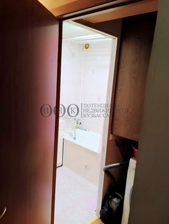 
  Продается 1-комн. квартира, 30.4 м², Октябрьский пр-кт, д. 69
. Фото 7.