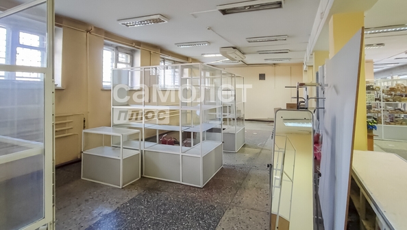 
  Продается торговая площадь, 450 м², Сибиряков-Гвардейцев ул, д. 16
. Фото 12.