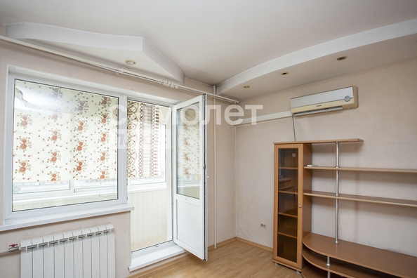 
  Продается 2-комн. квартира, 58.3 м², Строителей б-р, д. 44
. Фото 5.