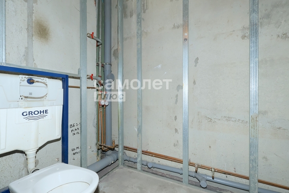 
  Продается 2-комн. квартира, 58.2 м², Строителей б-р, д. 57/1
. Фото 17.