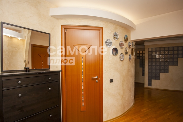 
  Продается 4-комн. квартира, 160.8 м², Строителей б-р, д. 28/1
. Фото 34.