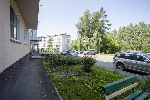 
  Продается 3-комн. квартира, 60.9 м², Октябрьский пр-кт, д. 41
. Фото 2.