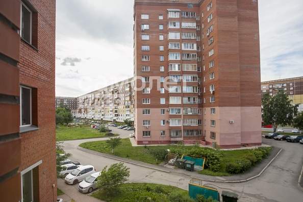 
  Продается 4-комн. квартира, 96.4 м², Комсомольский пр-кт, д. 25
. Фото 1.