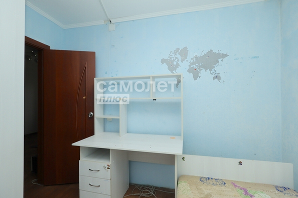 
  Продается 4-комн. квартира, 60.5 м², Строителей б-р, д. 33
. Фото 10.