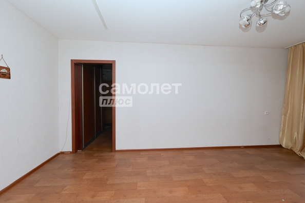 
  Продается 4-комн. квартира, 60.5 м², Строителей б-р, д. 33
. Фото 11.